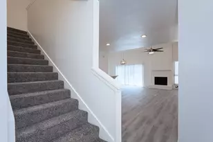 7450 Holly Hill Dr, Dallas, TX 75231 - Photo 14