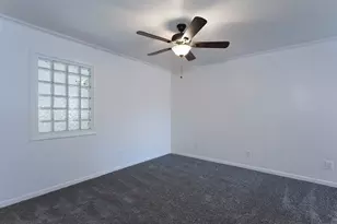 7450 Holly Hill Dr, Dallas, TX 75231 - Photo 22