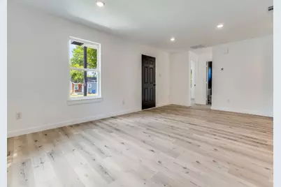 2628 Lea Crest Drive, Dallas, TX 75216 - Photo 4