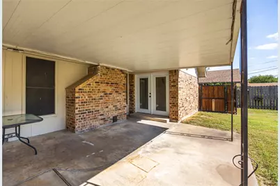 640 Ivy Ann Drive, Woodway, TX 76712 - Photo 32