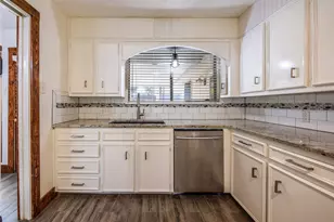 640 Ivy Ann Dr, Woodway, TX 76712 - Photo 12