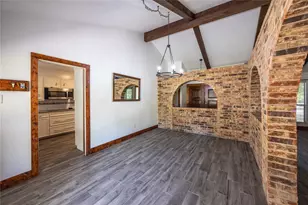 640 Ivy Ann Dr, Woodway, TX 76712 - Photo 8