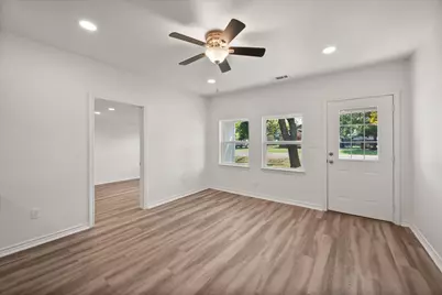 424 E 3rd Street, Blooming Grove, TX 76626 - Photo 4