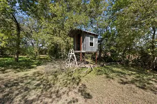 424 E 3rd St, Blooming Grove, TX 76626 - Photo 30