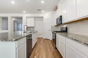 210 Peckham Dr, Justin, TX 76247 - Photo 12