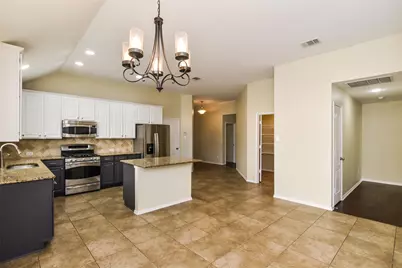 9409 Caliente Drive, McKinney, TX 75072 - Photo 8