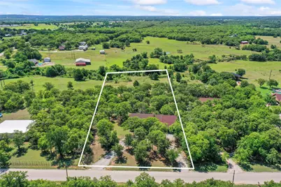 483 County Road 1591, Sunset, TX 76270 - Photo 2