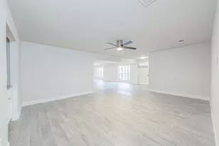 6400 Melinda Dr, Forest Hill, TX 76119 - Photo 6