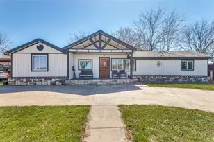 5720 Wilkes Dr, Fort Worth, TX 76119 - Photo 2