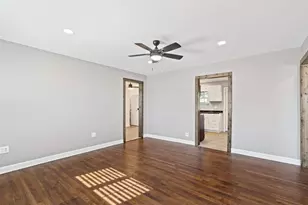 902 Turner St, Cleburne, TX 76033 - Photo 6