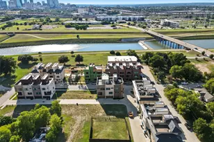 421 S Rayner St, Fort Worth, TX 76111 - Photo 2