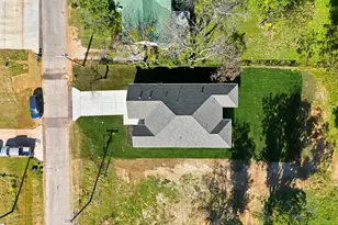 205 S Atwood St, Boyd, TX 76023 - Photo 38