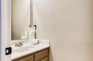 3902 Amy Ct, Arlington, TX 76016 - Photo 6