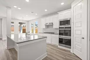 3913 Henley Ln, Garland, TX 75043 - Photo 10