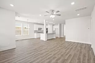 3913 Henley Ln, Garland, TX 75043 - Photo 20