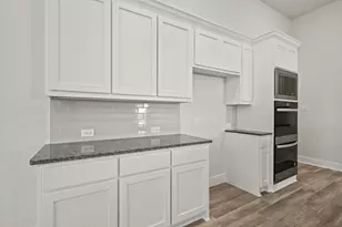 6406 Vivian Ln, Garland, TX 75043 - Photo 12