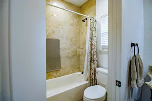 328 Meadow Ln, Red Oak, TX 75154 - Photo 12