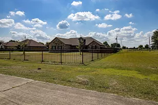 328 Meadow Ln, Red Oak, TX 75154 - Photo 22
