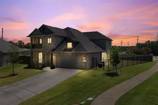 155 Red Cedar Ct, Balch Springs, TX 75181 - Photo 6