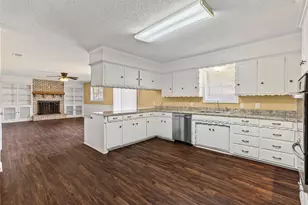 6305 Chapman Dr, Greenville, TX 75402 - Photo 8