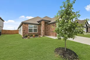 2413 Texas Ash Wy, Fort Worth, TX 76123 - Photo 2