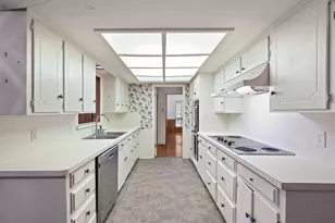 5007 Creighton Dr, Dallas, TX 75214 - Photo 10