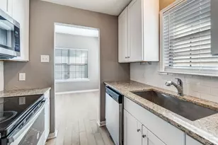 8750 Park Ln, Dallas, TX 75231 - Photo 6