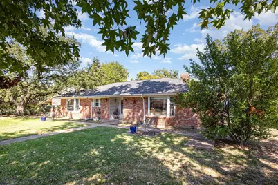 2015 Woods Drive, Arlington, TX 76010 - Photo 2