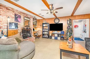 2015 Woods Dr, Arlington, TX 76010 - Photo 8