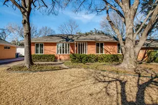 6327 Town Hill Ln, Dallas, TX 75214 - Photo 1