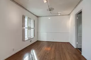 6327 Town Hill Ln, Dallas, TX 75214 - Photo 8