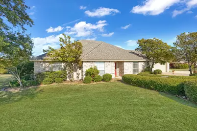 900 Crestview Lane, Wylie, TX 75098 - Photo 2