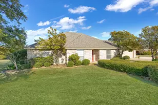 900 Crestview Ln, Wylie, TX 75098 - Photo 2