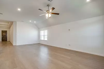 909 Schuberts Road, Justin, TX 76247 - Photo 8