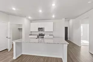 1028 Wingjet Wy, Fort Worth, TX 76131 - Photo 2