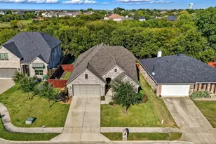 533 Longshore Dr, Little Elm, TX 75068 - Photo 2