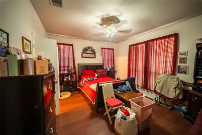 945 Buffalo Springs Drive, Fort Worth, TX 76140 - Photo 18