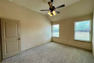 417 Lens St, Eastland, TX 76448 - Photo 18