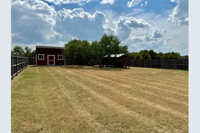 417 Lens Street, Eastland, TX 76448 - Photo 28