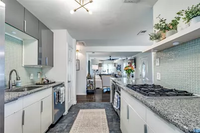 702 Reverchon Drive, Dallas, TX 75211 - Photo 8