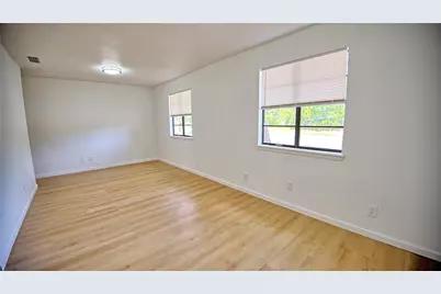 607 Baylor Street, Nocona, TX 76255 - Photo 12