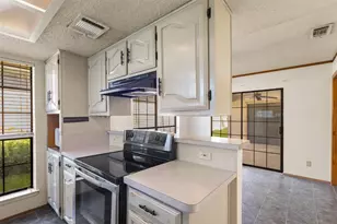 5421 Knollridge, Garland, TX 75043 - Photo 6