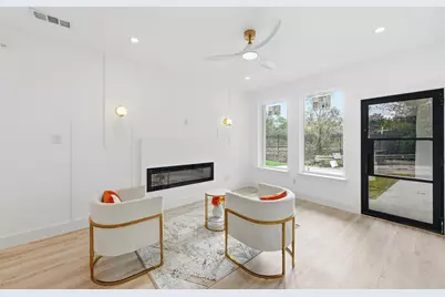 2719 Starks Avenue, Dallas, TX 75215 - Photo 2