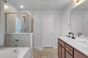 1200 Queens Brook Ln, Fort Worth, TX 76140 - Photo 24