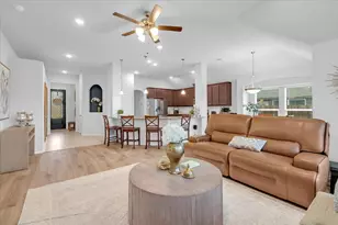 1200 Queens Brook Ln, Fort Worth, TX 76140 - Photo 4