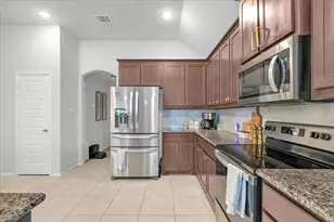 1200 Queens Brook Ln, Fort Worth, TX 76140 - Photo 20