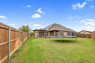 1200 Queens Brook Ln, Fort Worth, TX 76140 - Photo 28