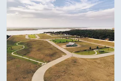 64 Pinehurst Drive, Woodway, TX 76712 - Photo 16