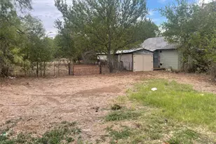 210 & 212 W 2nd St, Breckenridge, TX 76424 - Photo 4