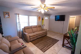 2016 Huntington Dr, Arlington, TX 76010 - Photo 6